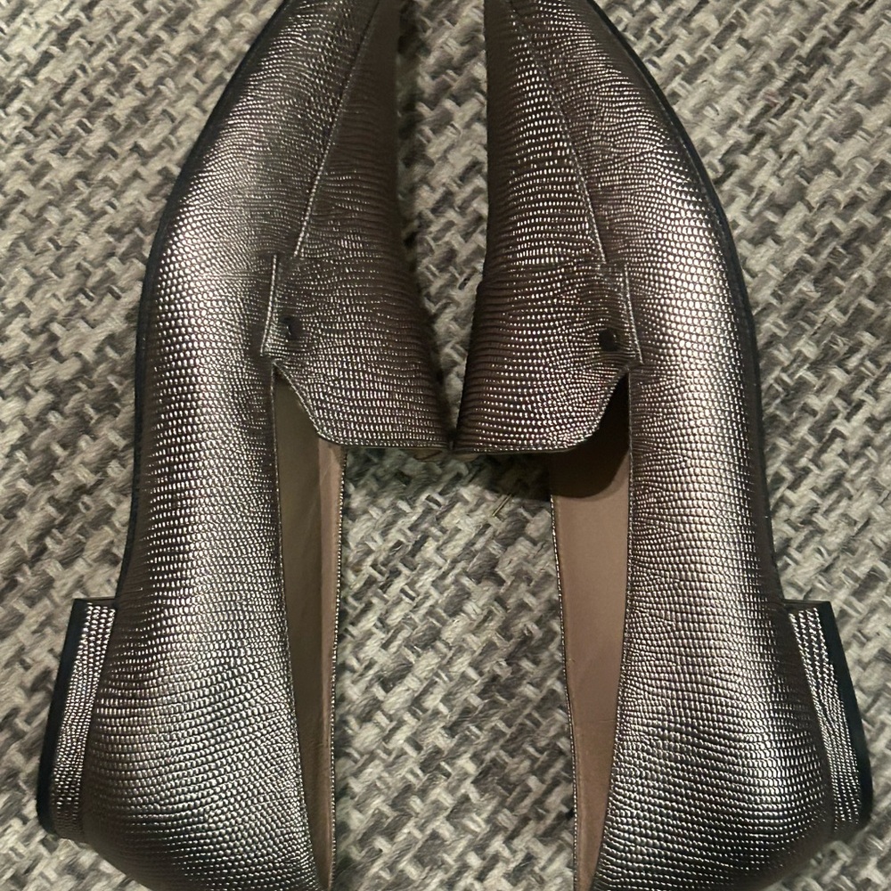 27 EDIT Textured Brown Loafers - Picture 3 of 4